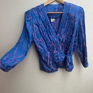 80’s vintage Karida Floral Blue / PurpleWomen's wrap Top